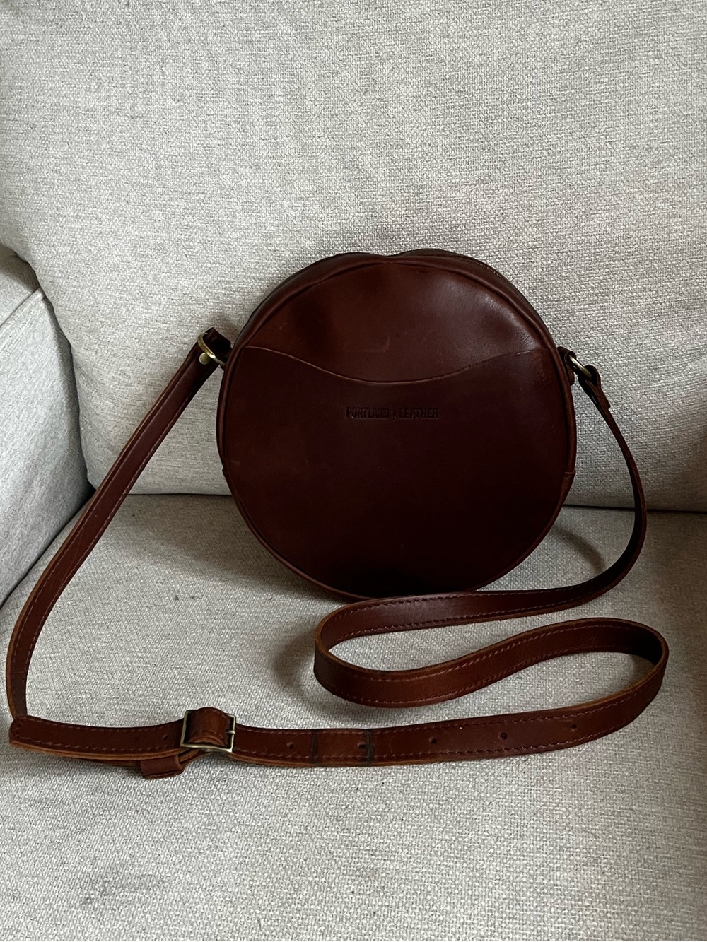 Portland Leather circle crossbody